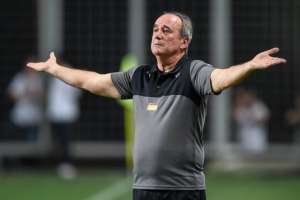 Levir Culpi reclama de pênalti perdido do Atlético-MG e afirma: ‘Flu foi competente’