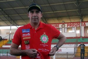 SÉRIE C CATARINENSE: Ex-jogador famoso leva time tradicional à final