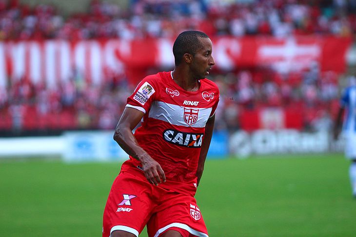 Willians Santana fez um grande jogo contra Goiás - Douglas Araújo / Ascom CRB