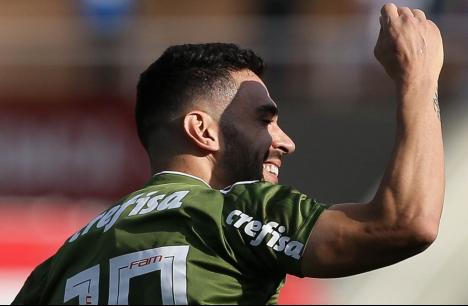 Palmeiras segue em alta, bate o Ceará e acumula 15 partidas invictas