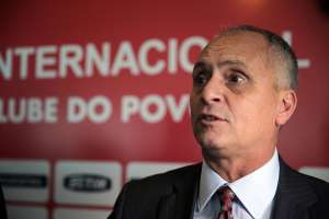 Presidente do Internacional levanta suspeita de interferência externa