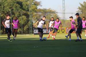Com desfalques dentro e fora de campo, Ceará desafia Cruzeiro para fugir da degola