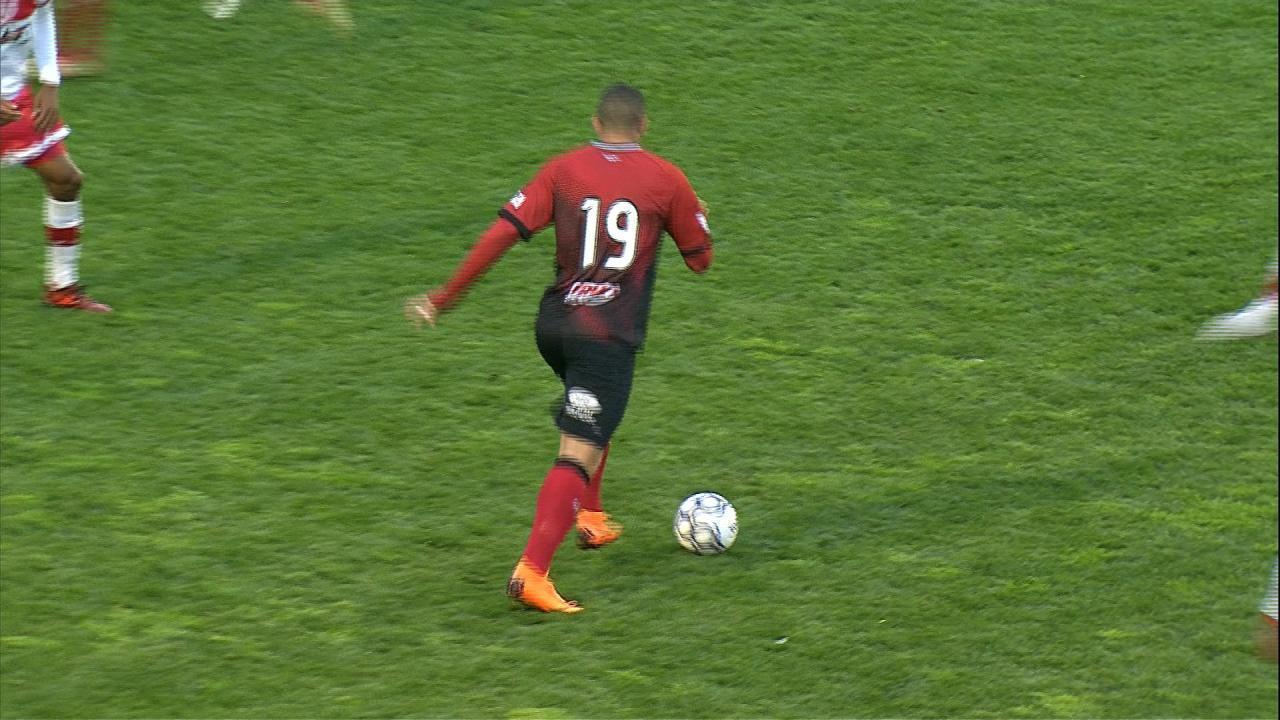 Série B: Meia lamenta falta de sorte no primeiro gol sofrido pelo Brasil-RS