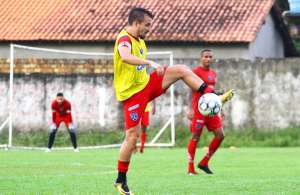 Série B: Carandina cobra atitude do Paysandu: 'não tem que falar, tem que fazer'
