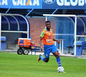 Série B: Avaí tem três desfalques e um reforço para confronto direto