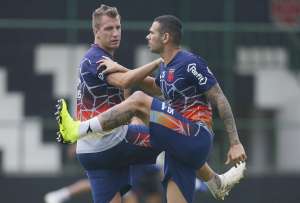 Valentim faz mistério no Vasco e pede 'vitória a qualquer custo' sobre o Inter
