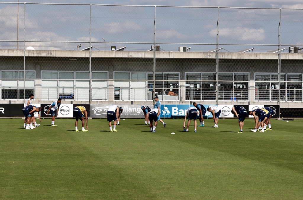 Everton corre no gramado e Luan é desfalque no treino de reapresentação do Grêmio