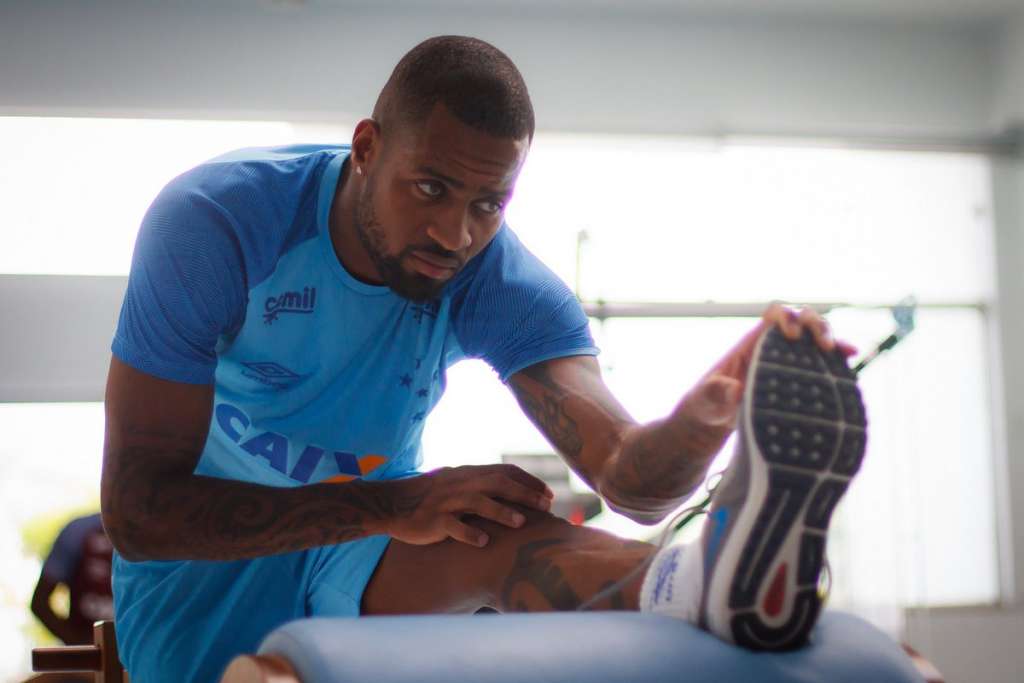 Dedé quer um Cruzeiro 'focado' nos últimos oito jogos do Brasileirão