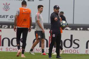 Contratado em agosto, Sergio Díaz será 1ª chance como titular do Corinthians