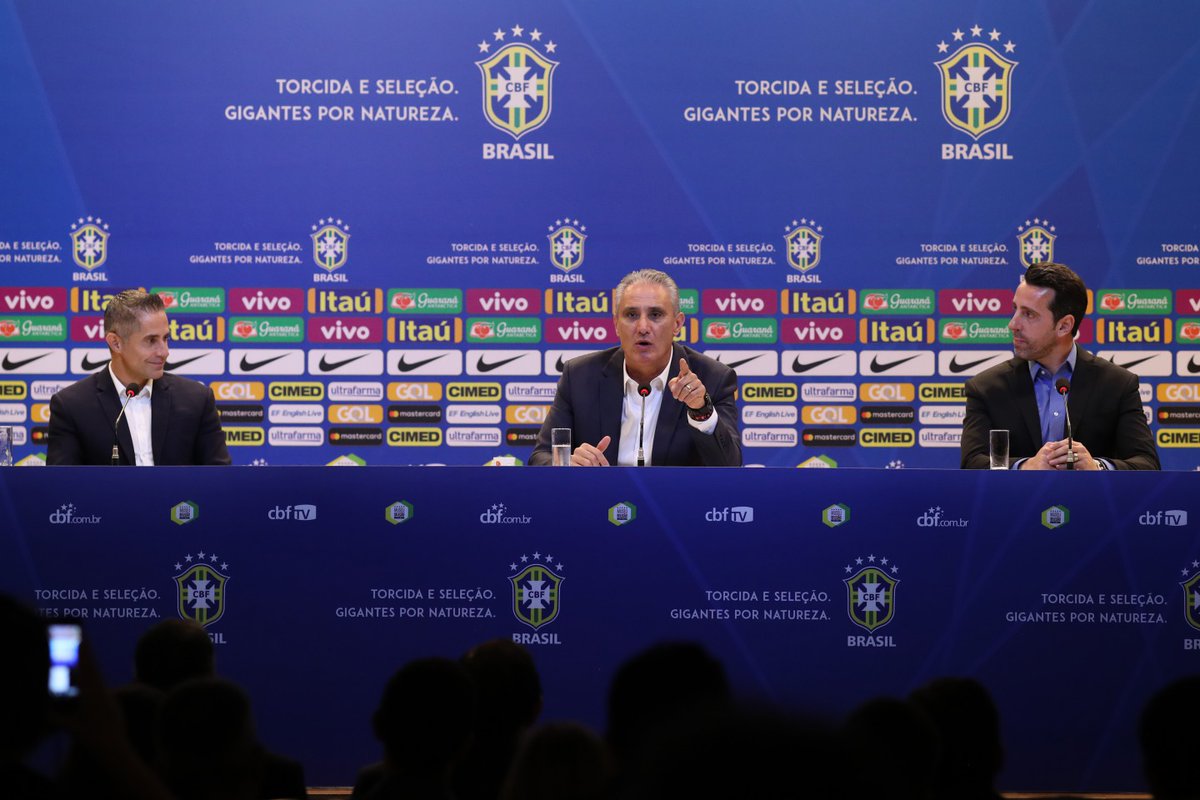 Tite admite insatisfação com calendário e revela reunião com a CBF por mudanças