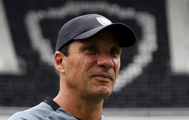 Preocupado com rebaixamento, Zé Ricardo só pensa em vitória do Botafogo no Paraná