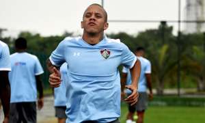 Fluminense visita o Santos com time reserva e cabeça na Sul-Americana