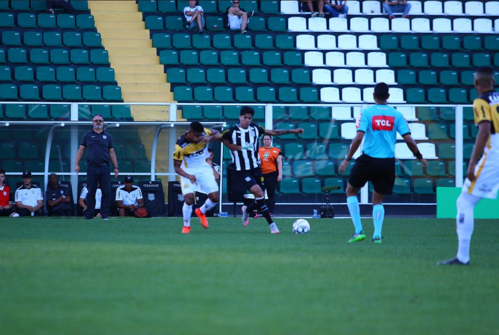 O Figueirense bateu o Criciúma de virada no Orlando Scarpelli e venceu a primeira sob comando de Rogério Micale