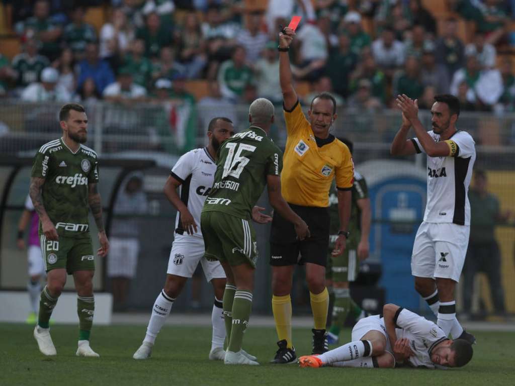 Deyverson deve ser punido pela expulsão contra Ceará