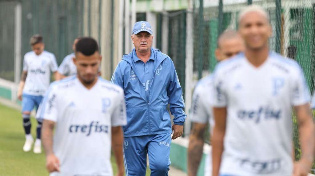Desgaste físico e falta de descanso desafiam time do Palmeiras na Libertadores e no Brasileirão
