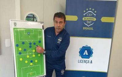Após chegar ao ‘fundo do poço’, Joinville acerta com experiente treinador para 2019