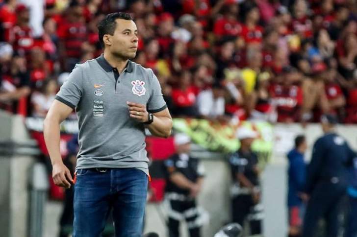 Jair conta com setor ofensivo do Corinthians reforçado para encarar o Botafogo