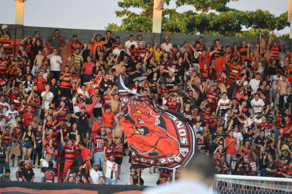 Expectativa é que o Estádio Antônio Accioly receba um bom público no sábado contra o Fortaleza (Foto: Paulo Marcos/Atlético-GO)