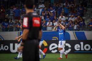 Fred freia interesse do Fluminense e garante permanência no Cruzeiro