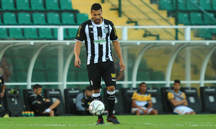 No último sábado, André Santos conquistou a sua primeira vitória neste retorno ao clube catarinense (Foto: Vinicius Nunes/Figueirense)