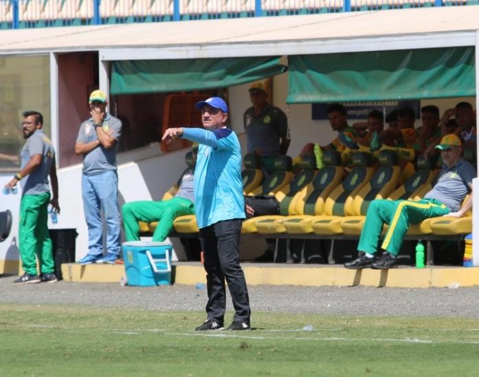 Copa Paulista: Técnico do Olímpia, Vilson Tadei confia em classificação sobre Atibaia