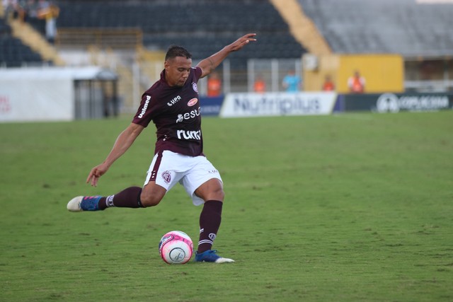 Copa Paulista: Lateral se recupera de ‘susto’ e deve reforçar Ferroviária nas quartas