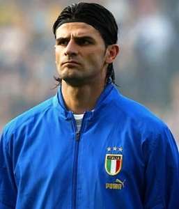 Campeão mundial e ex-Juventus, Iaquinta é condenado a 2 anos de prisão na Itália