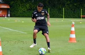 Reinaldo desfalca São Paulo pelo 3º dia seguido, mas deve jogar; Everton evolui