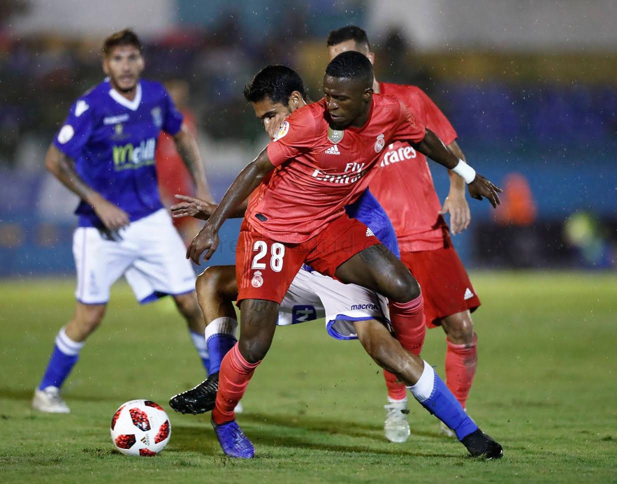 Copa do Rei: Primeira vez de titular, Vinícius Jr. encanta em goleada do Real Madrid