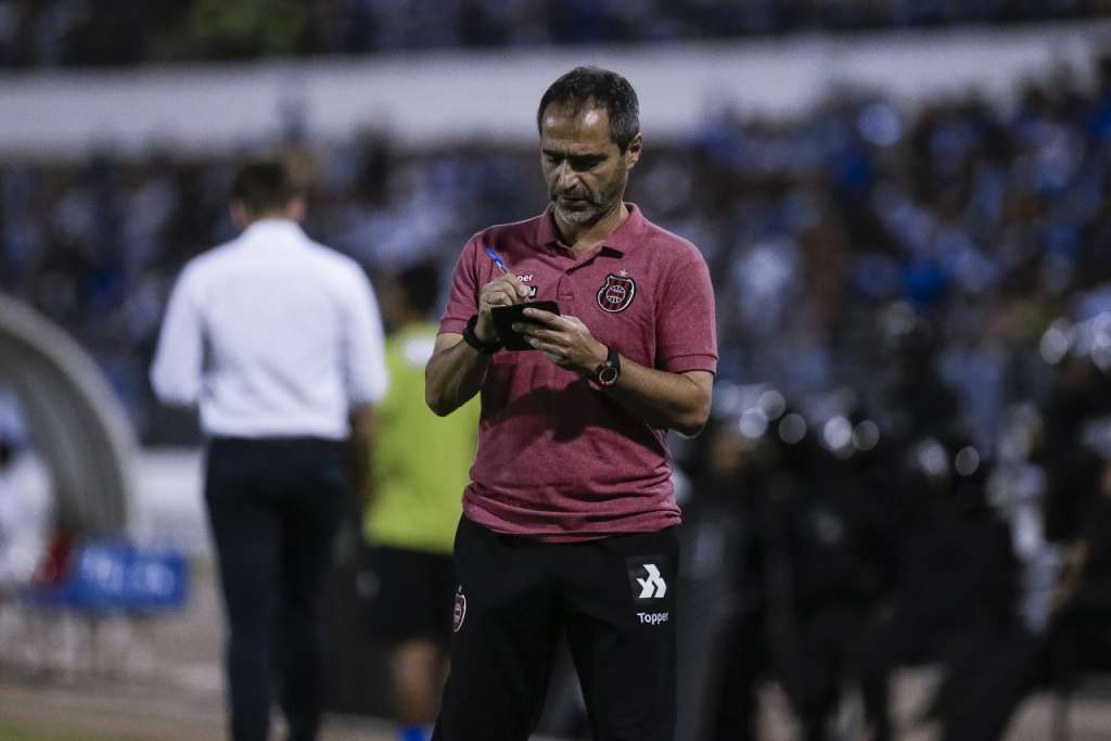 O técnico Rogério Zimmermann comemorou a semana livre antes de um importante jogo
