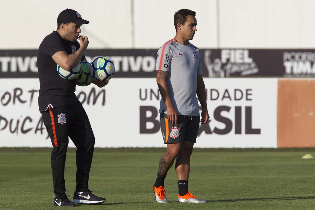 Jair Ventura avalia jogadores emprestados pelo Corinthians para temporada de 2019