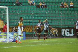 Série B: Em fase artilheira, zagueiro comemora seguência no Figueirense