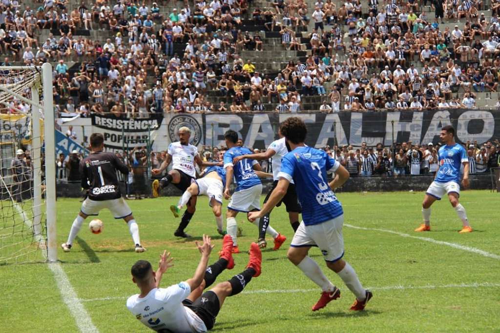 Foto: Comercial FC/Leo Del Sant