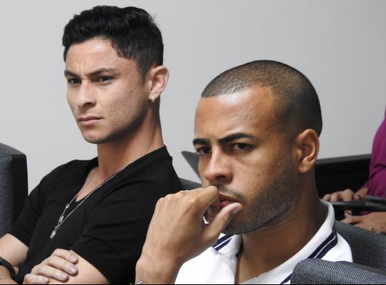 Suspensos por duas partidas, os jogadores terão de cumprir a pena em compromissos pelo Campeonato Brasileiro contra Santos e Atlético-MG (Foto: Fred Gomes)