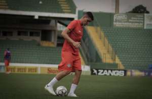 Série B: Louzer repete formação e define Guarani para sábado