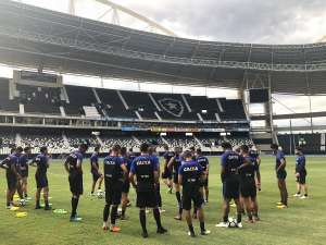 Botafogo fará treino aberto à torcida no sábado, antes de pegar o Corinthians