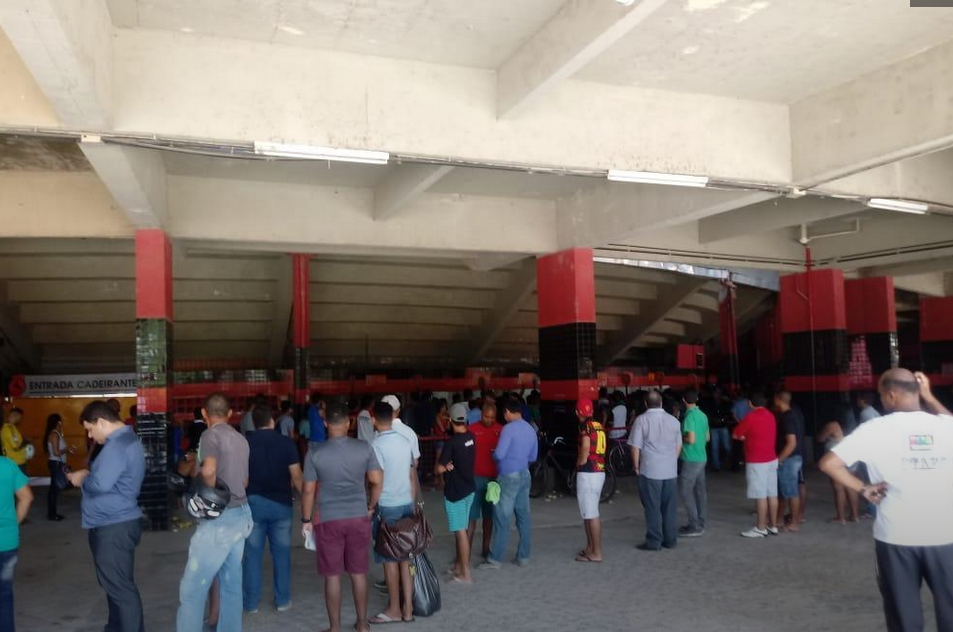 Torcida do Sport dá show e compra 11 mil ingressos para ‘duelo direto’