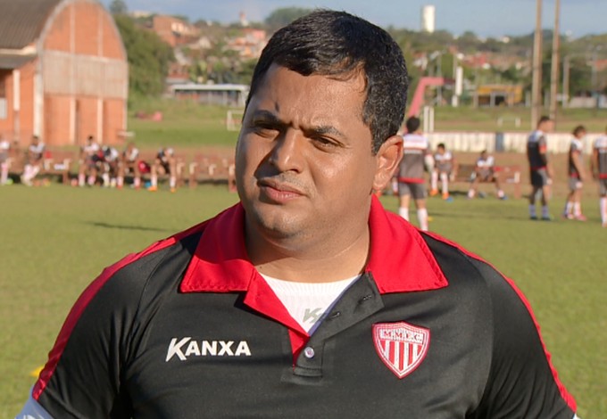 Santa Cruz anuncia Leston Júnior como técnico para 2019