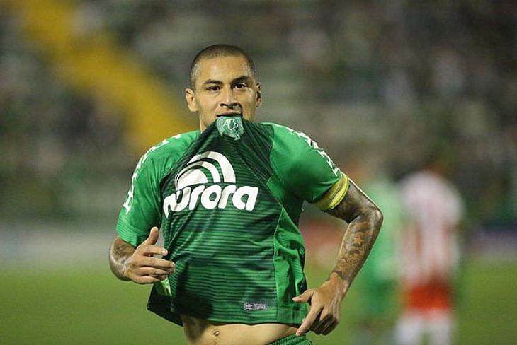 ​Herói contra América-MG, Wellington Paulista pode ser a principal novidade da Chape