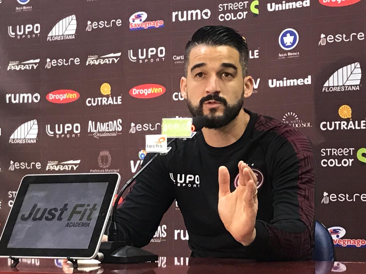 Copa Paulista: Com desfalque, técnico prepara Ferroviária e elenco treina pênaltis