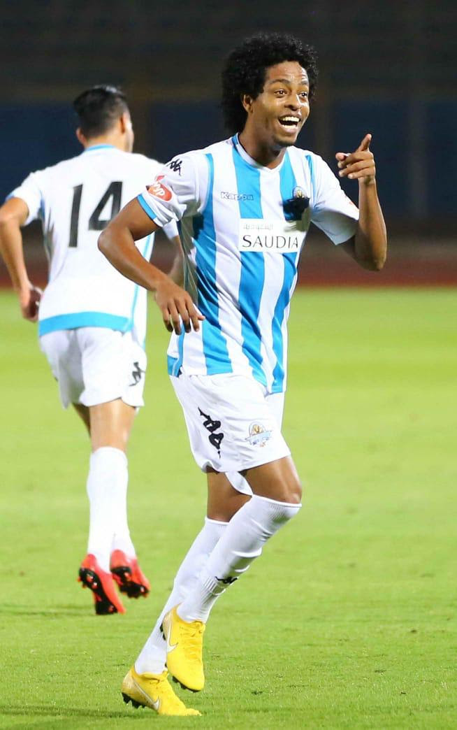 ​Artilheiro, Keno marca, dá assistência e comanda vitória do vice-líder Pyramids