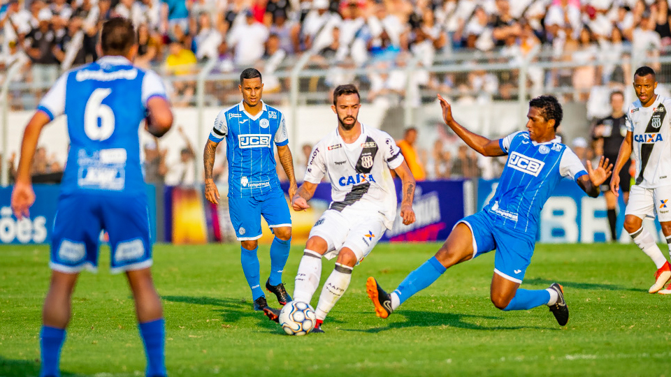 Série B: Após vitória, Kleina compara momento da Ponte Preta com Copa do Mundo