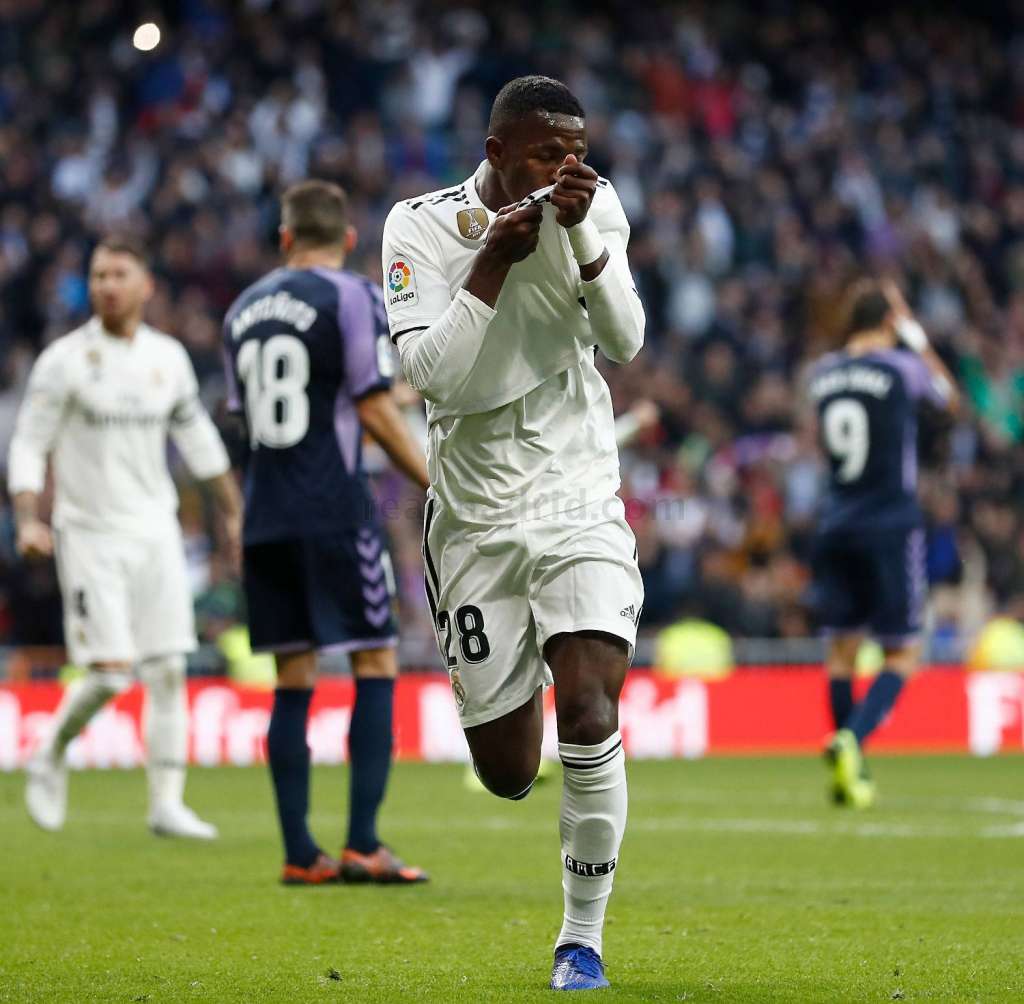 O atacante Vinícius Júnior marcou seu primeiro gol com a camisa do Real Madrid