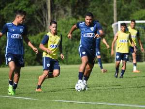 Série B: Fonseca prepara Londrina com mudanças na defesa e no ataque