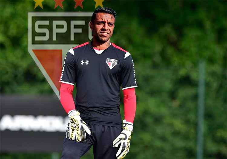 Sidão garante não estar inseguro após voltar ao gol do São Paulo