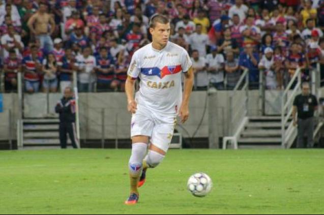 Diego Jussani no jogo contra o Atlético-GO