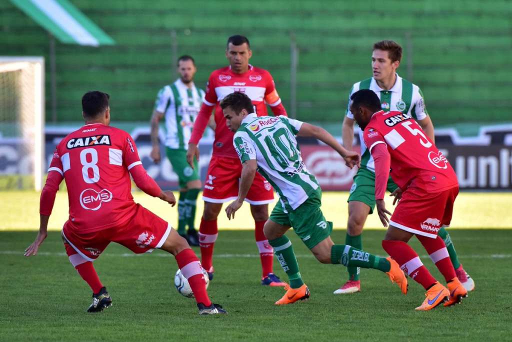 CRB e Juventude fazem duelo direto contra a zona de rebaixamento