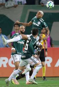 Com julgamento adiado, Deyverson está livre para enfrentar o Atlético-MG