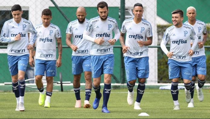 Os jogadores participaram de exercícios físicos pela manhã (Foto: Divulgação/SE Palmeiras)