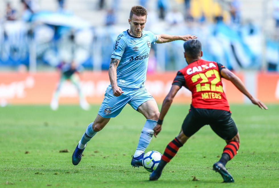 Preservado após queda para o River, Bressan volta aos treinos no Grêmio